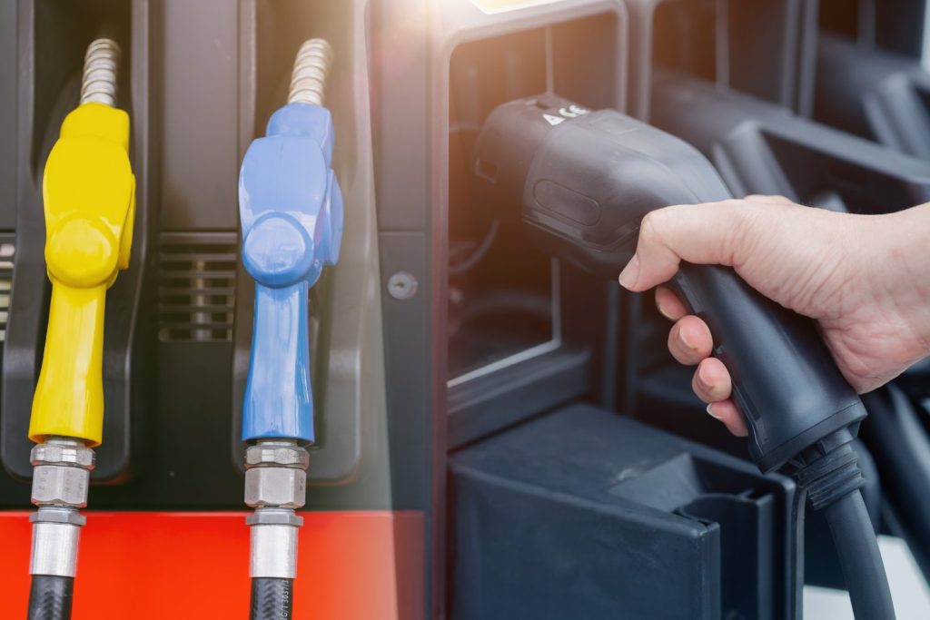 Total Cost of Ownership over 5 Years: Electric, Hybrid or Gas in Quebec (2026) Total Cost of Ownership over 5 Years: Electric, Hybrid or Gas in Quebec (2026)
