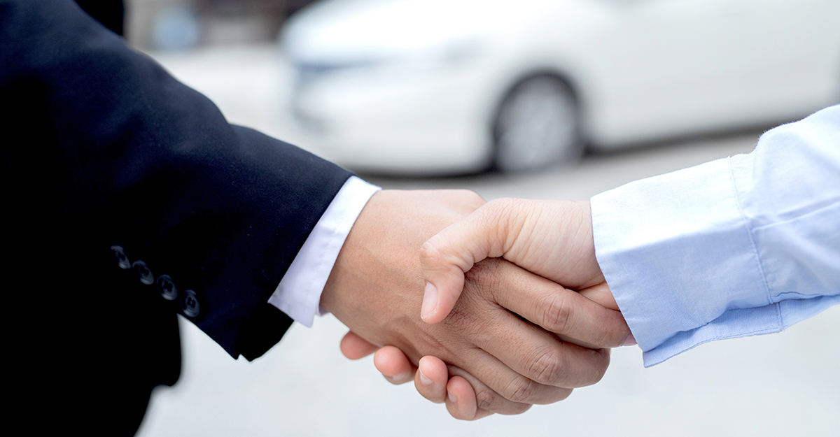 Approval of used vehicle financing with an advisor